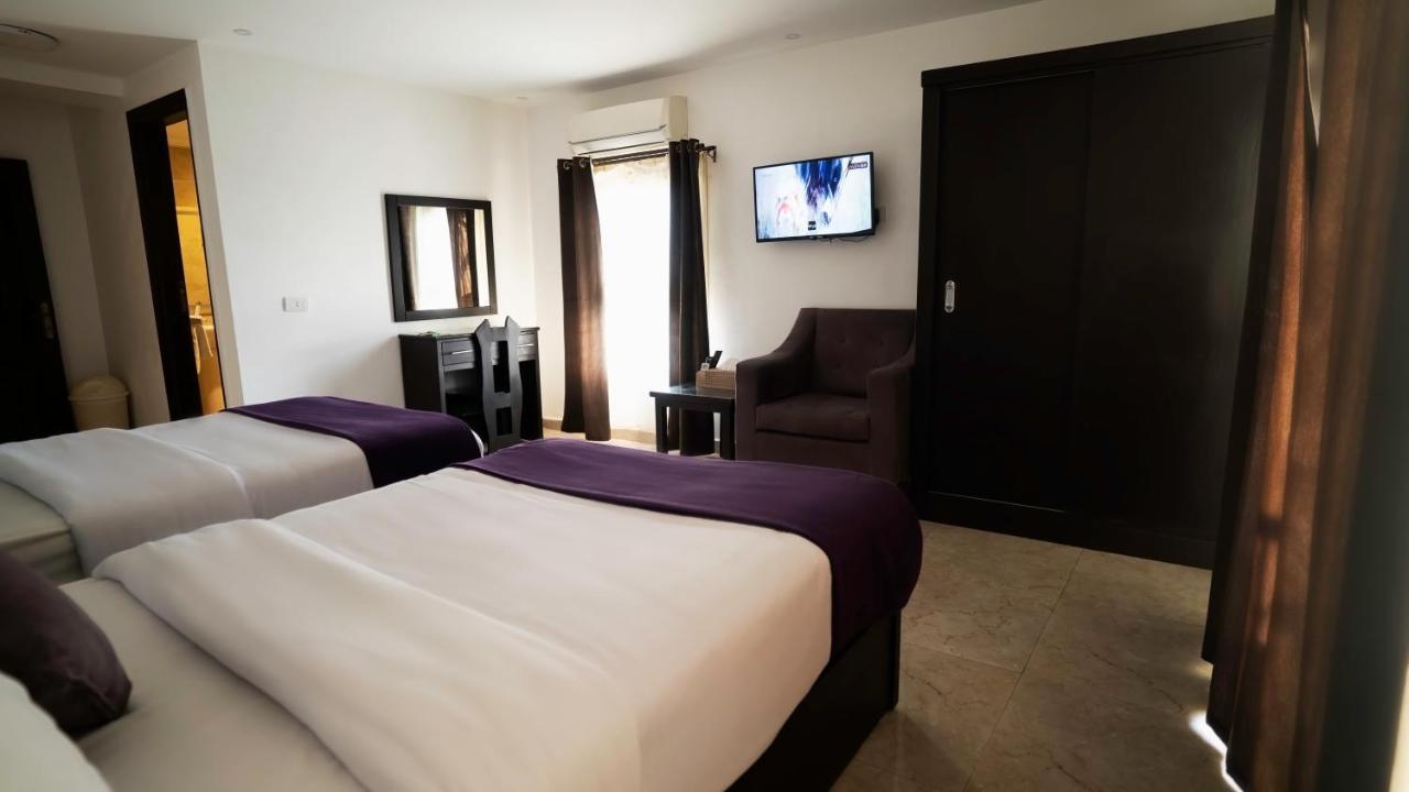 Galaxy Royal Suites Hotel Kairo Bagian luar foto