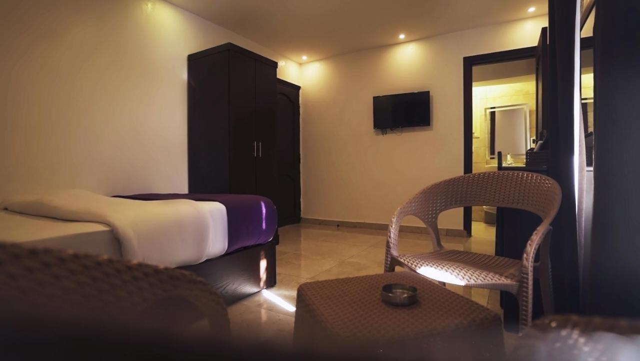 Galaxy Royal Suites Hotel Kairo Bagian luar foto