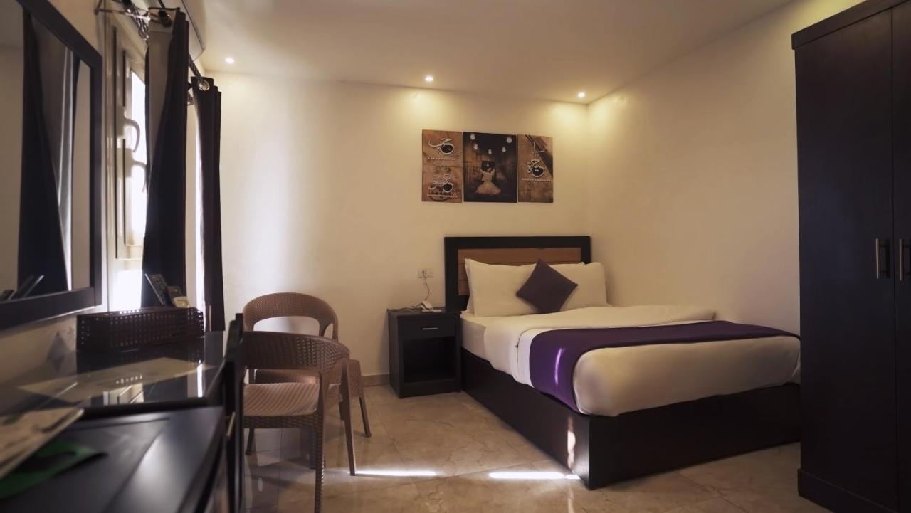 Galaxy Royal Suites Hotel Kairo Bagian luar foto