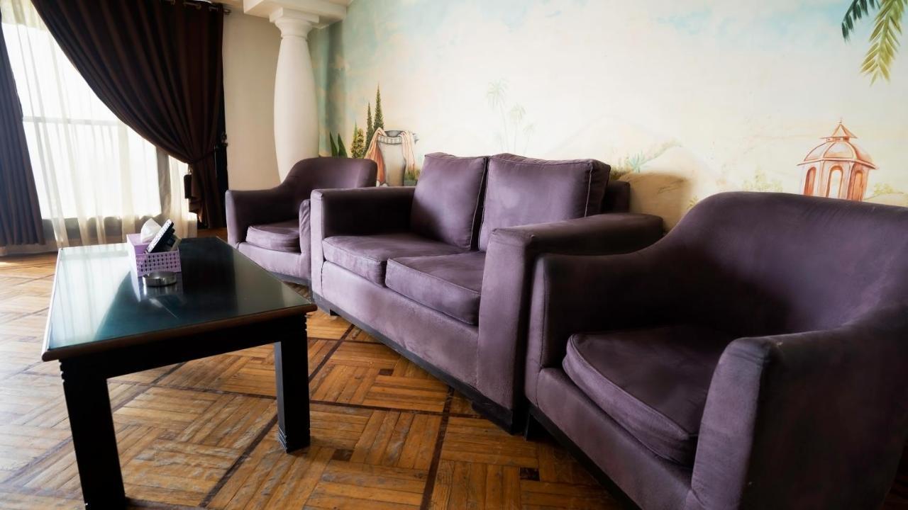 Galaxy Royal Suites Hotel Kairo Bagian luar foto